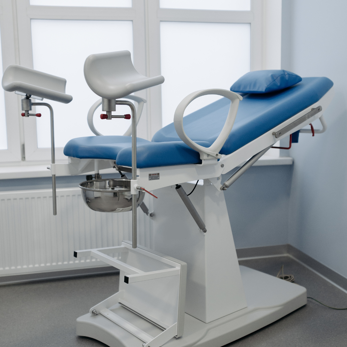 Untitled design (99) women's exam table with stirrups